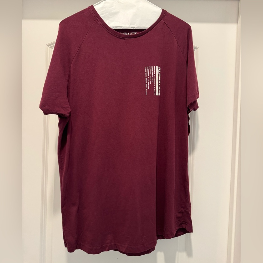 Large athletic fit Alphalete shirt